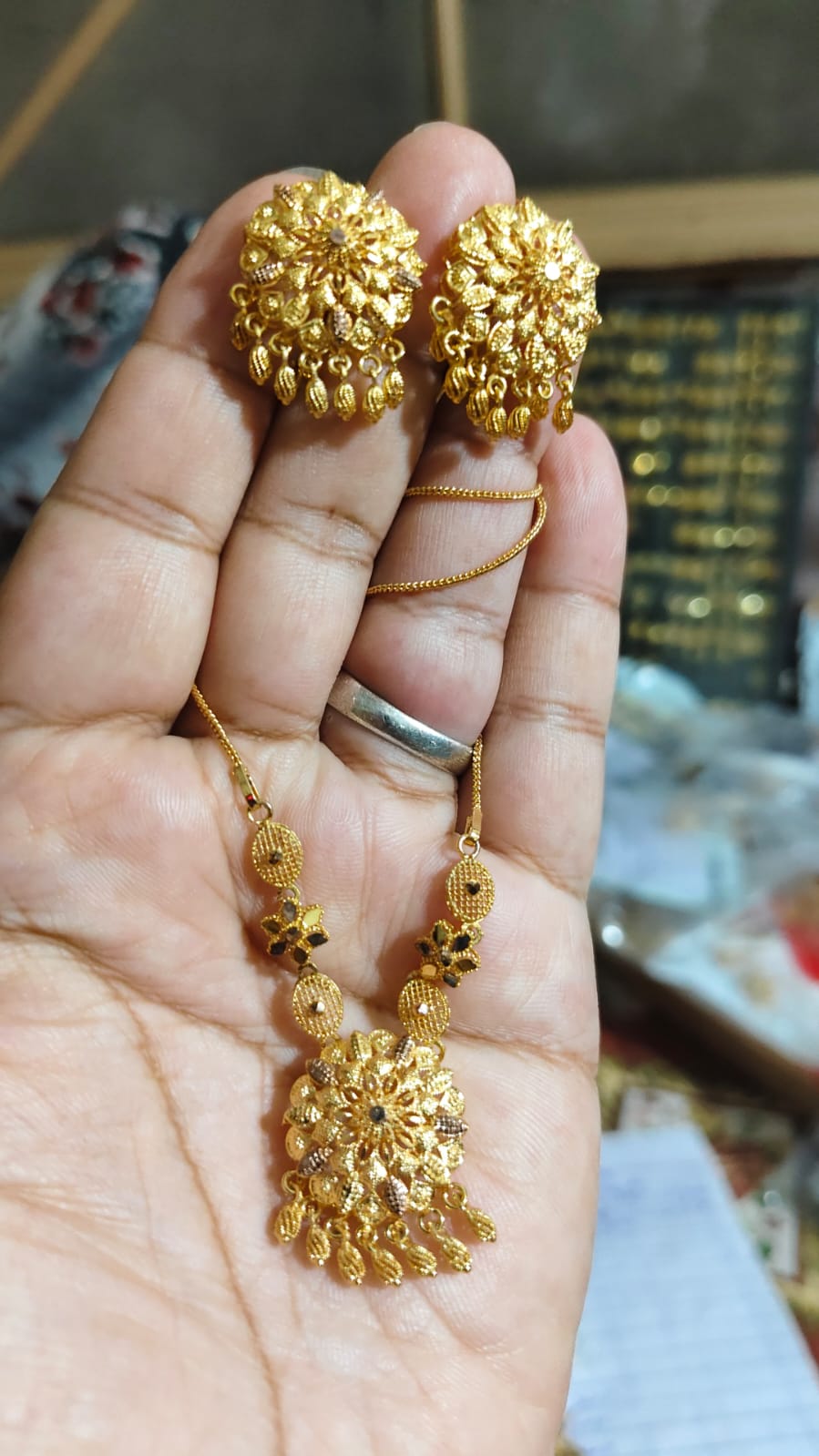 Gold Plated viral RP Necklace set